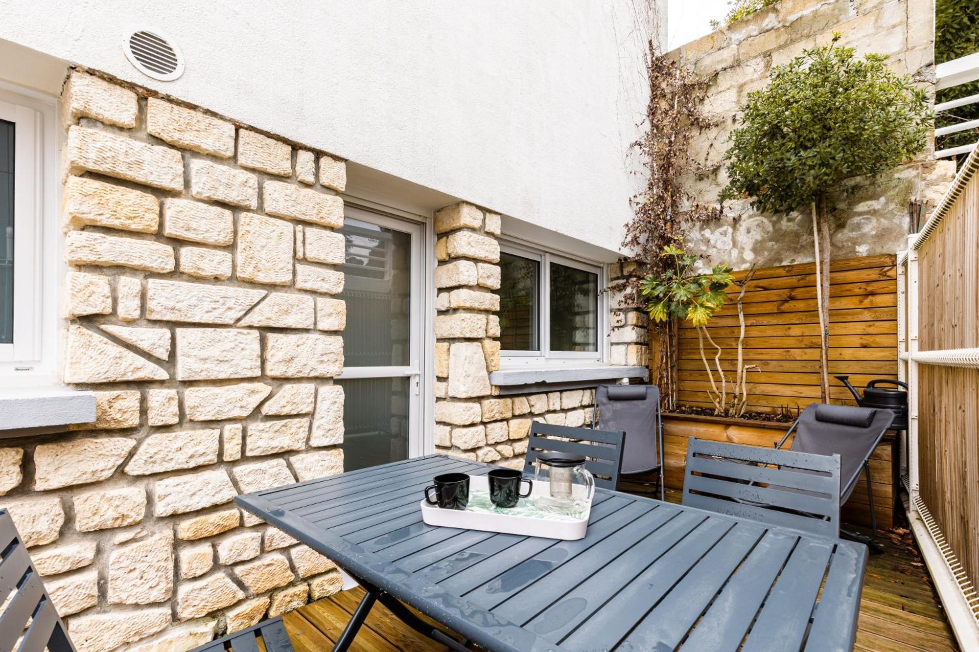 L'auguste - Terrasse, 450m De La Apartment