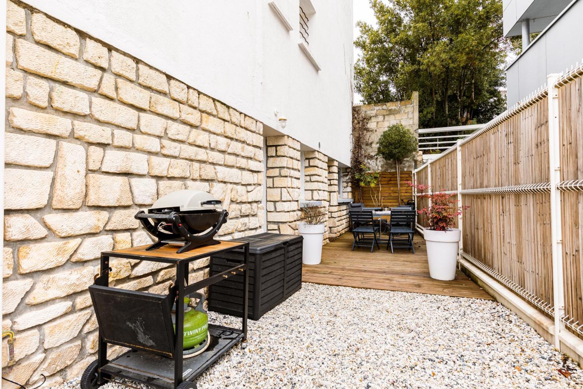L'auguste - Terrasse, 450m De La * Royan